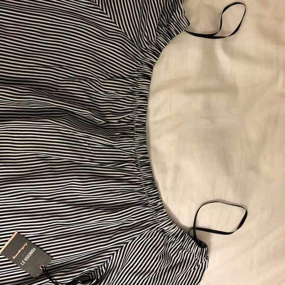 NWT Forever 21 Off the shoulder dress - Picture 6 of 7